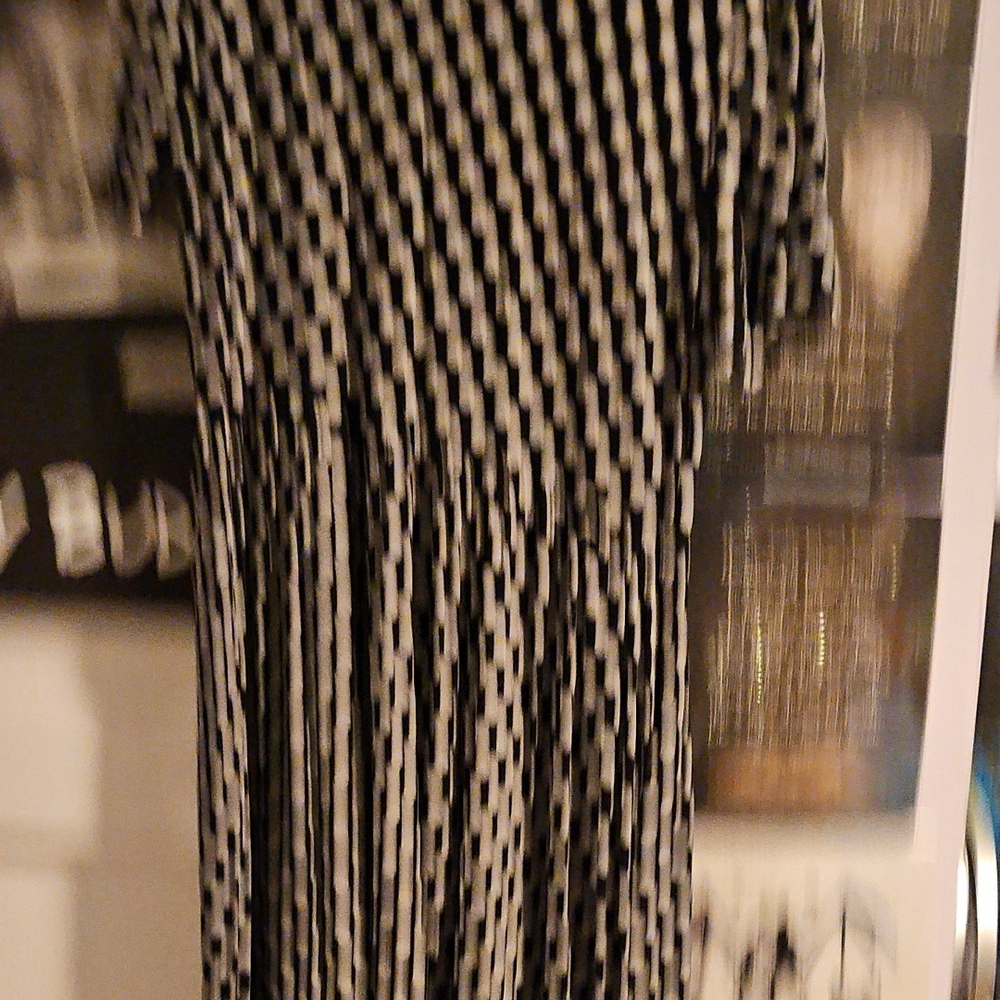 Stylish Black and White Women's Dress With Pockets